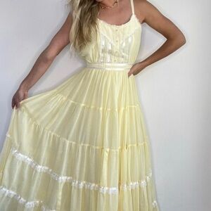 Vintage yellow gunne sax dress 1970s